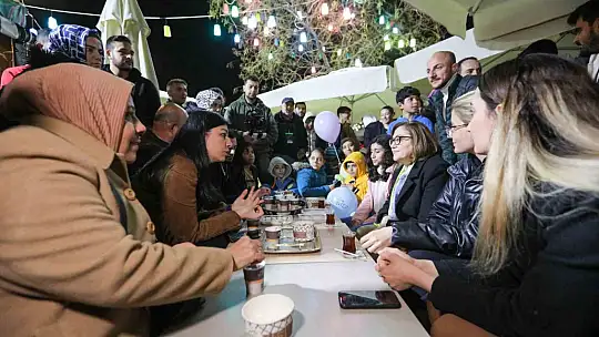 Gaziantep'te Ramazan sokağına yoğun ilgi