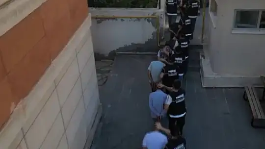 Gaziantep'te şafak operasyonu: 20 şüpheli hakkında yasal işlem yapıldı