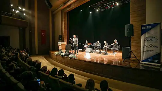 Gaziantep'te Sezai Karakoç şiirleriyle anıldı
