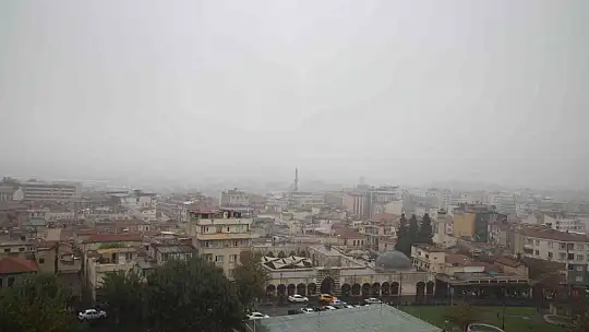 Gaziantep'te sis etkisini sürdürüyor
