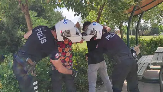 Gaziantep te şüpheli şahıs uygulaması: 4 gözaltı