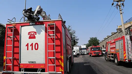 Gaziantep'te tahıl fabrikasında çıkan yangın korkuttu