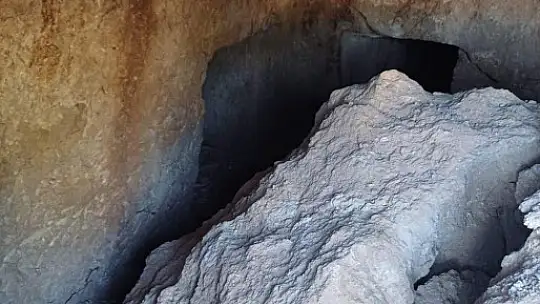 Gaziantep'te temel kazısı yapılırken Roma dönemine ait mezar bulundu