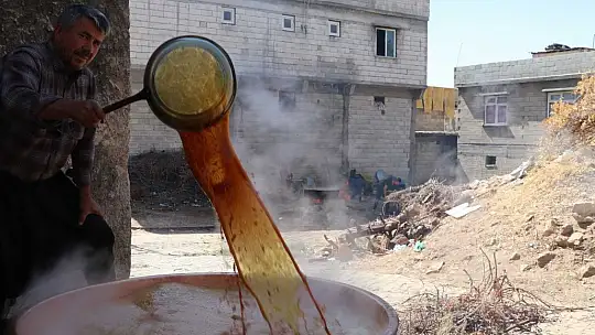 Gaziantep'te üzüm pekmezi mesaisi