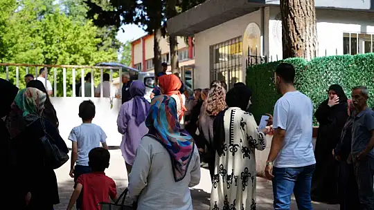 Gaziantep'te YKS heyecanı başladı