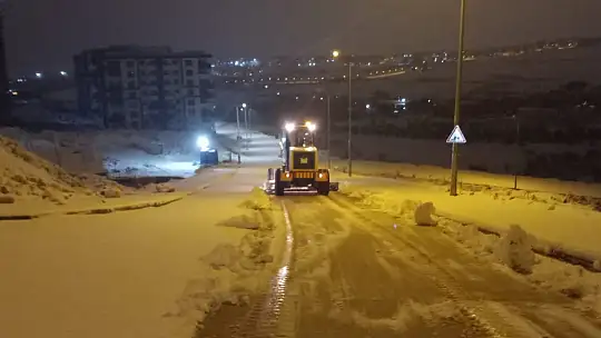 Gaziantep'te yoğun karla mücadele