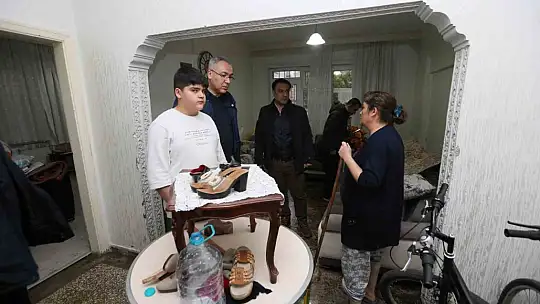 Gaziantep'te yoğun yağışın ardından su baskını olan evlere destek