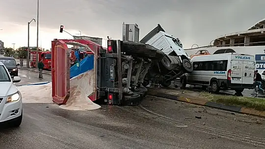 Gaziantep'te zincirleme trafik kazası: 5 yaralı