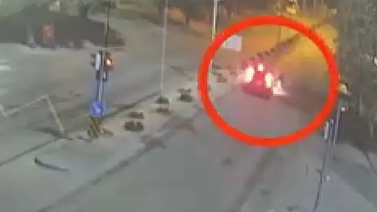 Gaziantep'teki feci trafik kazaları KGYS kameralarına yansıdı