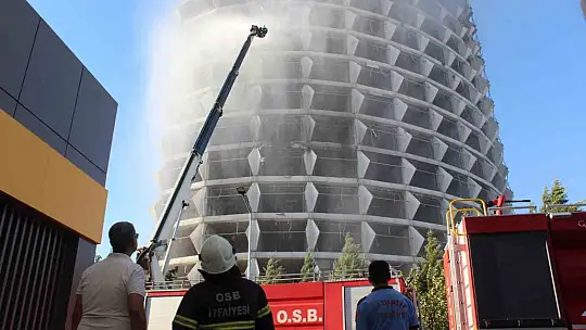 Gaziantep'teki otel yangını 5 saatte kontrol altına alındı