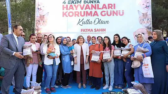 Gaziantep uygulaması ile puanını tamamlayanlara mama verildi