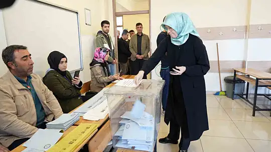Gaziantep Valisi Çeber, oyunu kullandı