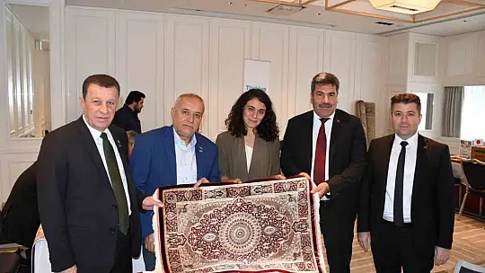 Gaziantepli halıcılar Japonya temaslarına Osaka'da başladı