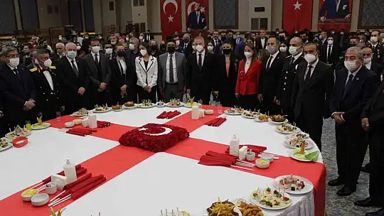 Gaziantepliler Cumhuriyet balosunda buluştu