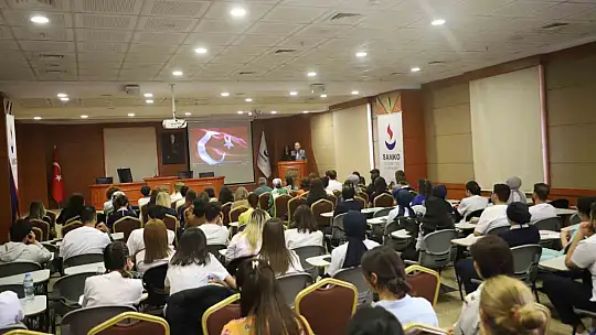 Geçmişten günümüze hemşirelikte değerler sempozyumu