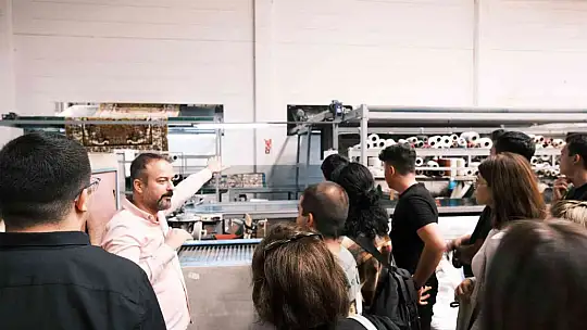 Geleceğin Tasarımcıları Halı Fabrikasını Ziyaret Etti