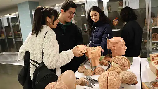 Geleceğin üniversitelileri Sanko Üniversitesi'ni ziyaret etti