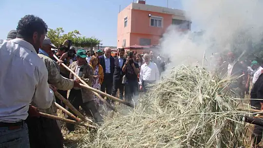 Gaziantep'te geleneksel yöntemlerle yapılan firik ütme başladı