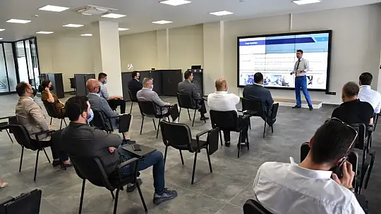 Genç işadamlarından model fabrikaya ziyaret