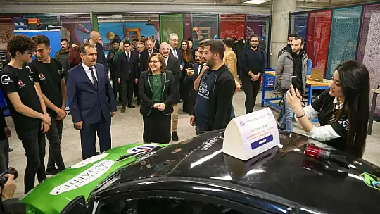 Gençlere fırsatlar sunacak olan Teknogaraj törenle açıldı