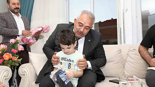 Gençlerimiz Rambo'yu değil şehitlerimizi örnek almalı