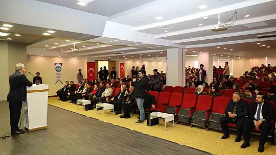 GİBTÜ'de geniş katılımlı 'Yapay Zeka Çağında Birey ve Toplum Çalıştayı' yapıldı