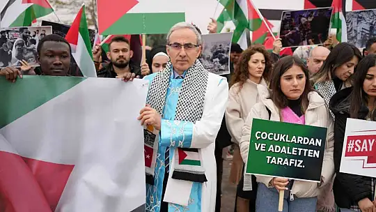 GİBTÜ'de, İsrail'in Gazze'ye saldırılarına sessiz protesto
