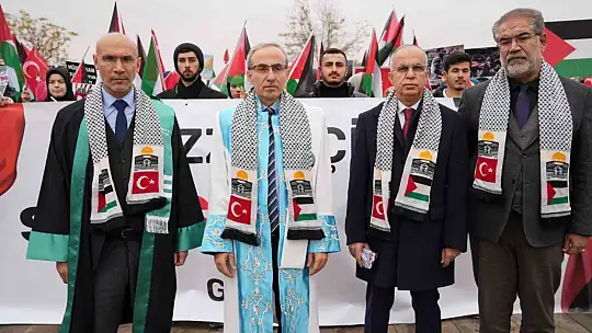 GİBTÜ'de, İsrail'in Gazze'ye saldırılarına sessiz protesto