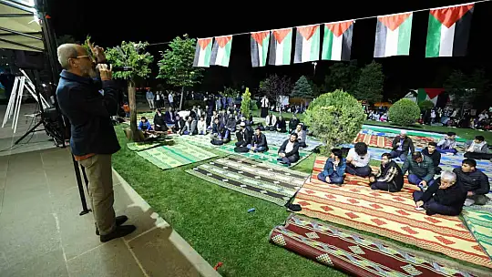 GİBTÜ öğrencilerinden Gazze'ye destek için 'Çadır Nöbeti'