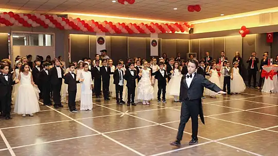 GKV'de Cumhuriyet balosu