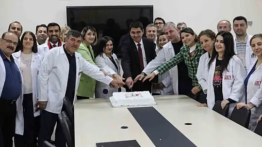 GKV'de öğretmenler ödüllendirildi