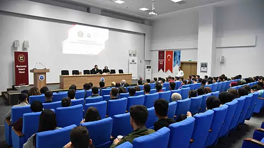 GSO Başkanı Adnan Ünverdi, üniversite öğrencileri ile bir araya geldi