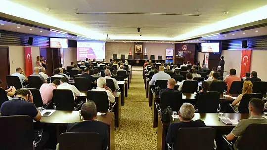 GSO'da deprem bölgesine yönelik vergi düzenlemeleri anlatıldı