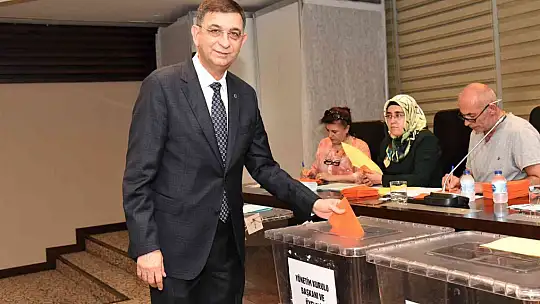 GSO'da Konukoğlu ve Ünverdi yeniden başkanlığa seçildi