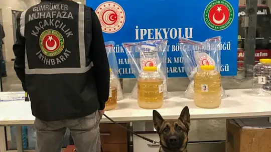 Gümrük muhafaza ekipleri, bidonlara gizlenmiş 57 kilogramlık uyuşturucunun yurda girişini engelledi