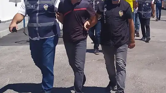 Gaziantep'te gündüz vakti pompalı tüfekle gasp
