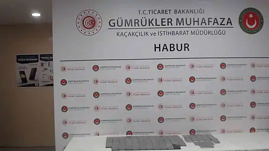 Habur Sınır Kapısı'nda 594 adet kaçak cep telefonu ele geçirildi