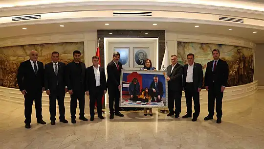 Halı ihracatçıları Şahin'i ziyaret etti