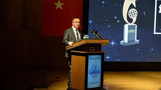 Halı İhracatının Yıldızları Ödüllendirildi