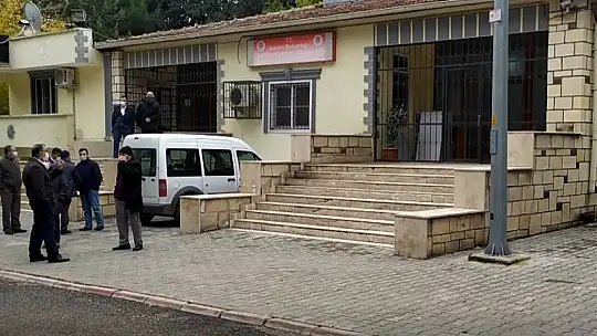 Halk otobüsünün altında kalan kadın hayatını kaybetti