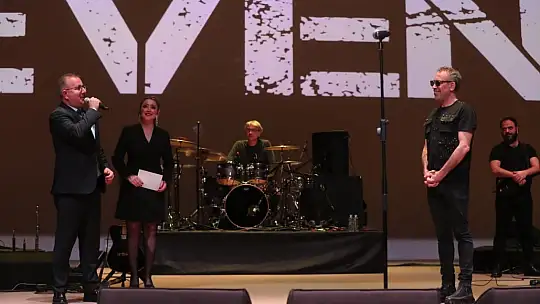 Haluk Levent Gaziantep'te ücretsiz sahne aldı