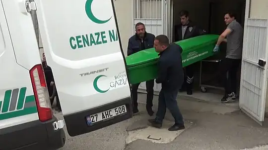 Haraç vermeyen esnaf kalbinden bıçaklanarak öldürüldü