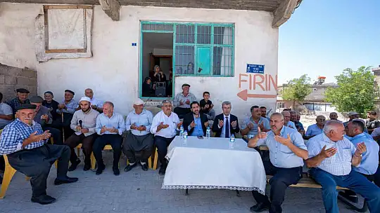 Hasarlı cami imece usulüyle yeniden ibadete açıldı