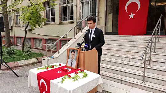 Hasta yakınının öldürdüğü doktor unutulmadı