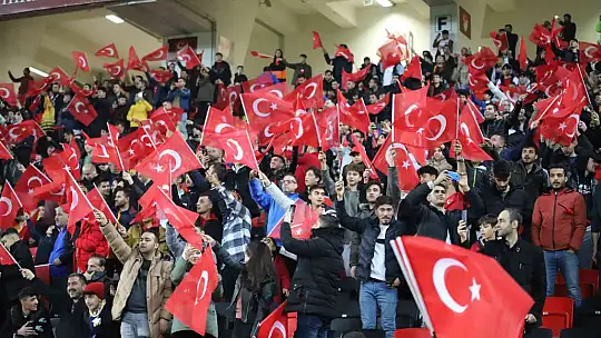 Hazırlık maçı: Türkiye: 0 - Çekya: 0 (Maç devam ediyor)