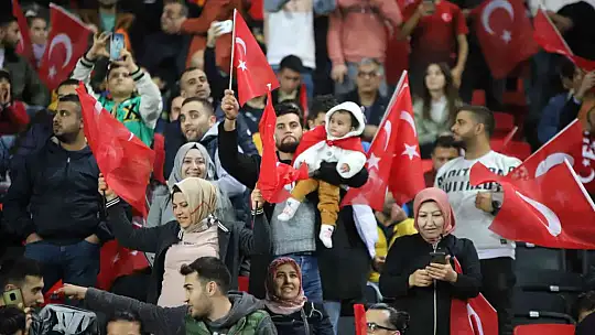 Hazırlık maçı: Türkiye: 0 - Çekya: 0 (Maç devam ediyor)