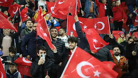 Hazırlık maçı: Türkiye: 0 - Çekya: 0 (Maç devam ediyor)