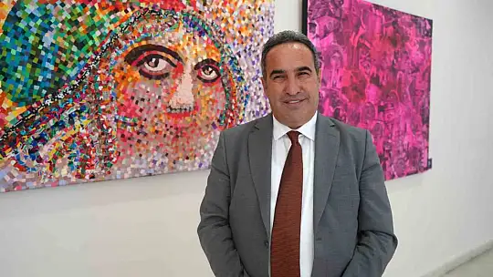 Hazırlıklarını yaparken hayatını kaybettiği sergisi yarım kalmadı
