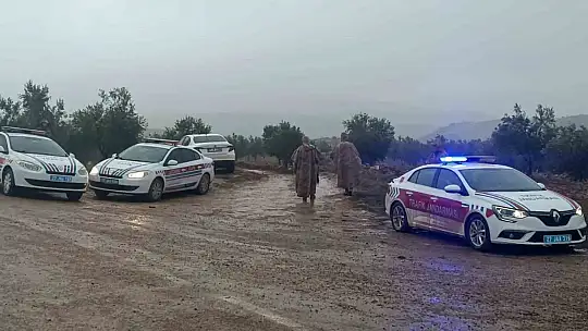 Helikopterin düştüğü alanda ve enkazda çalışmalar sürüyor