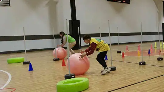 Hem becerilerini test ediyor hem de eğleniyorlar